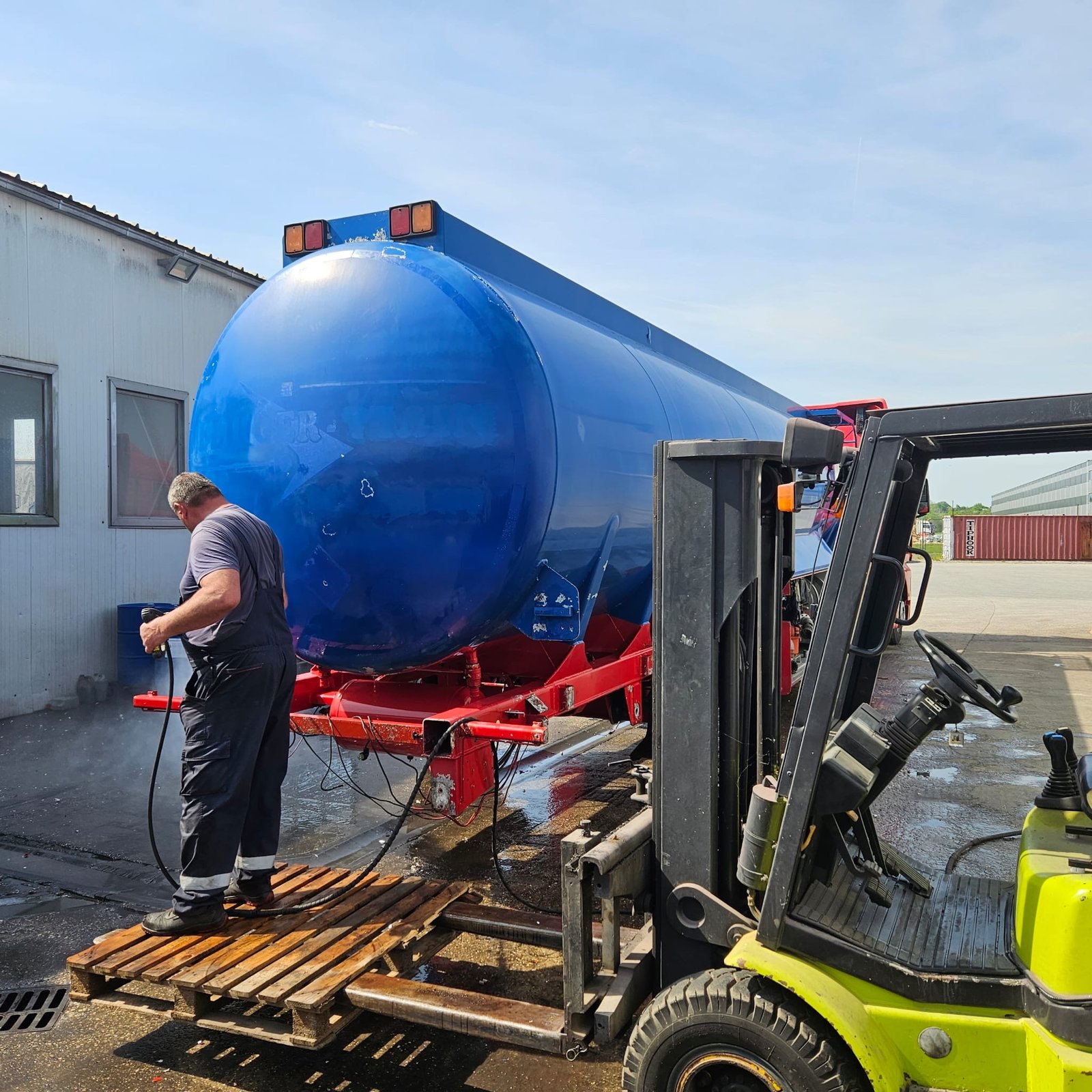 Autocisterna – tlačna proba